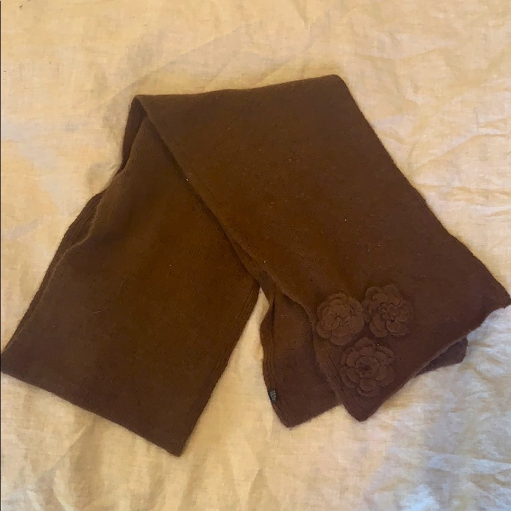 Brown scarf
